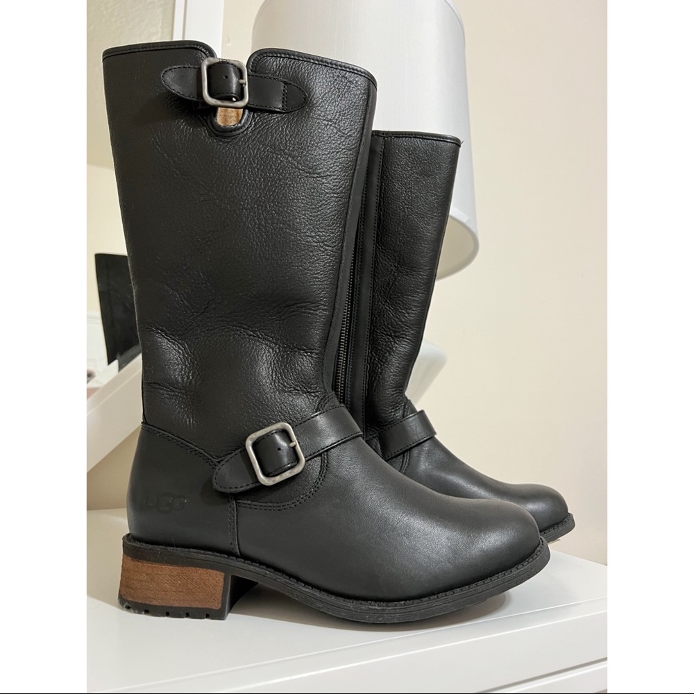 Black UGG boots, size 7